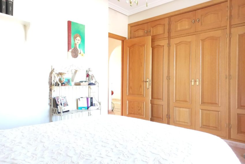 R5107402-Villa-For-Sale-San-Pedro-de-Alcantara-Semi-Detached-5-Beds-404-Built-8