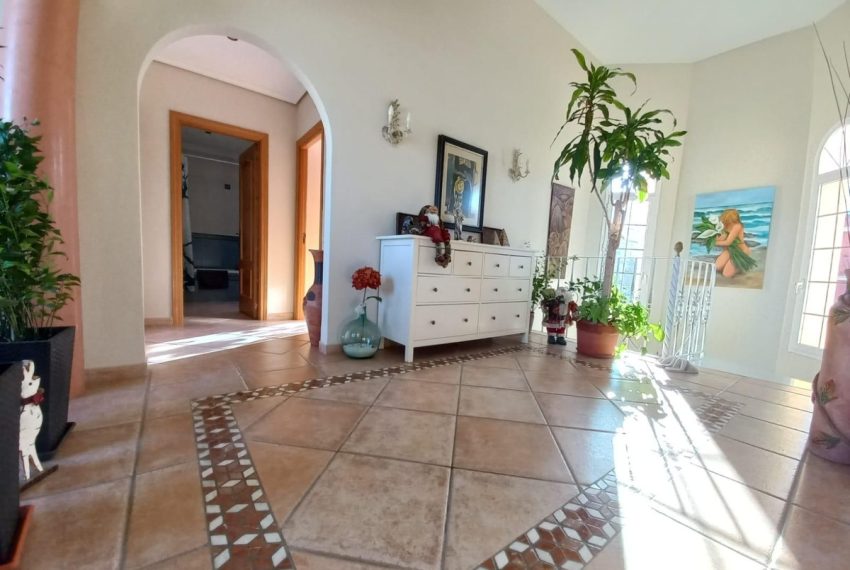 R5107402-Villa-For-Sale-San-Pedro-de-Alcantara-Semi-Detached-5-Beds-404-Built-9
