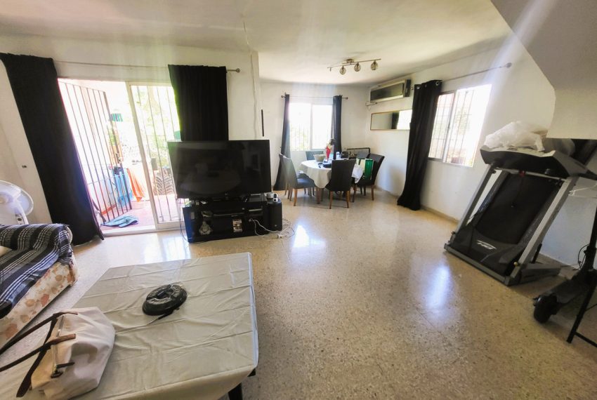 R5108179-Villa-For-Sale-Estepona-Semi-Detached-3-Beds-109-Built-3