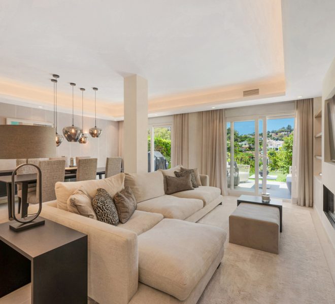 R5108182-Image 1-Terraced - 3 Beds - 212 Built