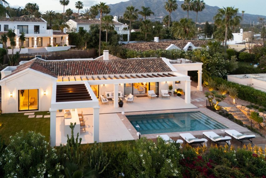 R5108221-Villa-For-Sale-Nueva-Andalucia-Detached-4-Beds-241-Built-16