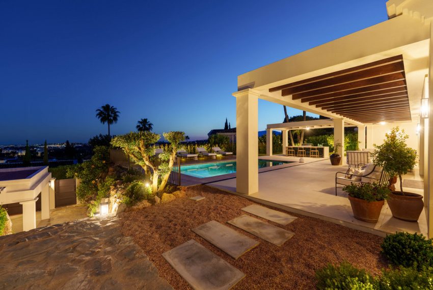 R5108221-Villa-For-Sale-Nueva-Andalucia-Detached-4-Beds-241-Built-9