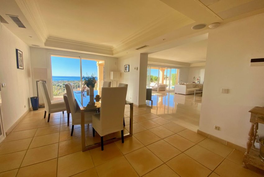 R5108539-Villa-For-Sale-Elviria-Detached-7-Beds-746-Built-5