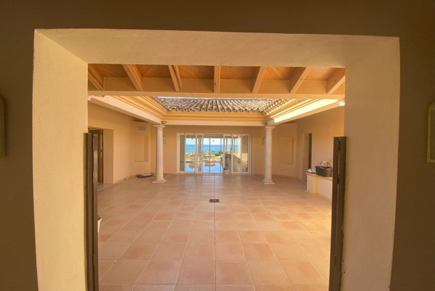 R5108539-Villa-For-Sale-Elviria-Detached-7-Beds-746-Built-7