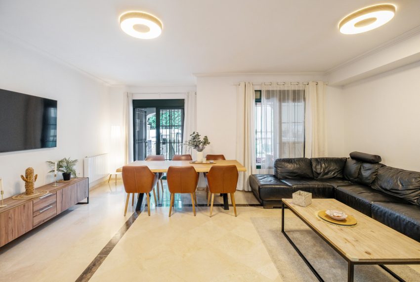 R5108920-Townhouse-For-Sale-Nagueles-Terraced-3-Beds-235-Built-1