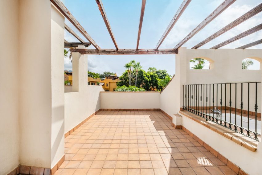 R5108920-Townhouse-For-Sale-Nagueles-Terraced-3-Beds-235-Built-16