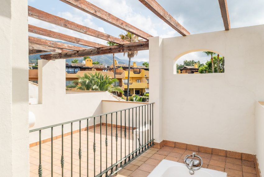 R5108920-Townhouse-For-Sale-Nagueles-Terraced-3-Beds-235-Built-17