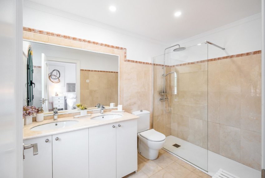 R5108920-Townhouse-For-Sale-Nagueles-Terraced-3-Beds-235-Built-9