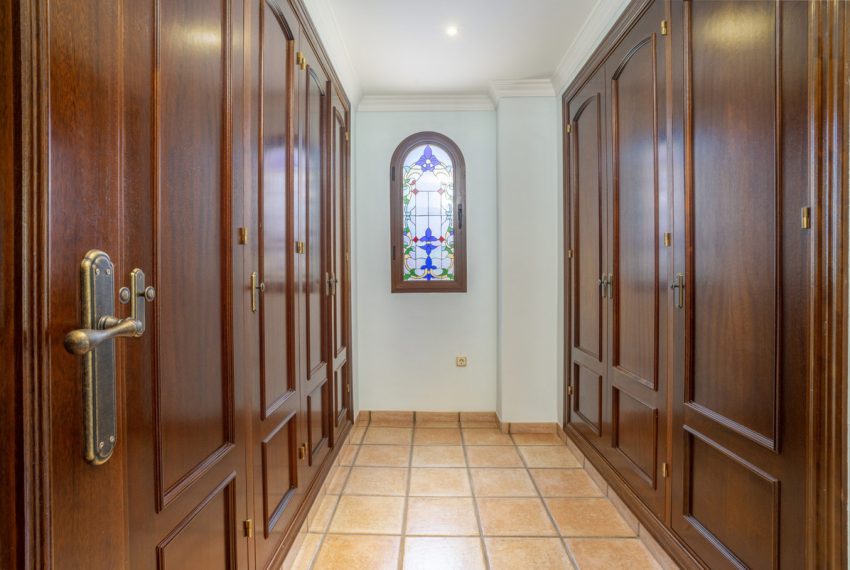 R5109133-Villa-For-Sale-Guadalmina-Alta-Detached-6-Beds-463-Built-9