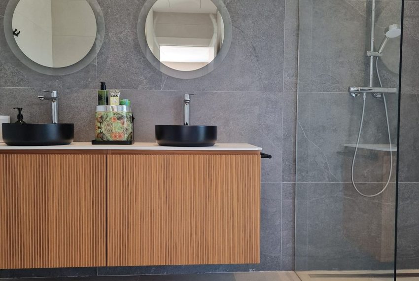 R5109376-Villa-For-Sale-Marbella-Detached-5-Beds-552-Built-17