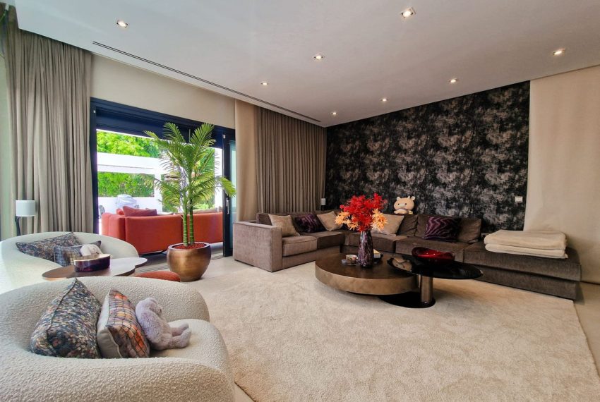 R5109376-Villa-For-Sale-Marbella-Detached-5-Beds-552-Built-8