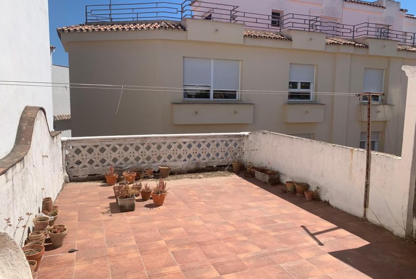 R5109859-Villa-For-Sale-Estepona-Semi-Detached-3-Beds-132-Built-3