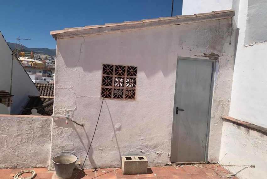 R5109859-Villa-For-Sale-Estepona-Semi-Detached-3-Beds-132-Built-4