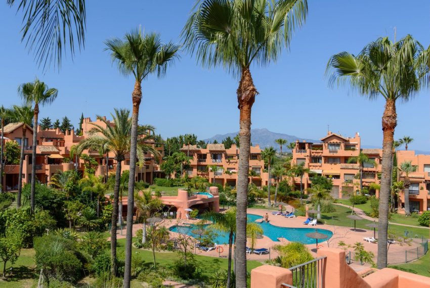R5110213-Apartment-For-Sale-New-Golden-Mile-Penthouse-1-Beds-73-Built-19