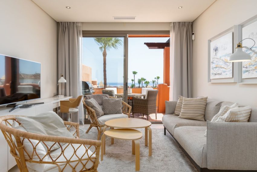 R5110213-Apartment-For-Sale-New-Golden-Mile-Penthouse-1-Beds-73-Built-7