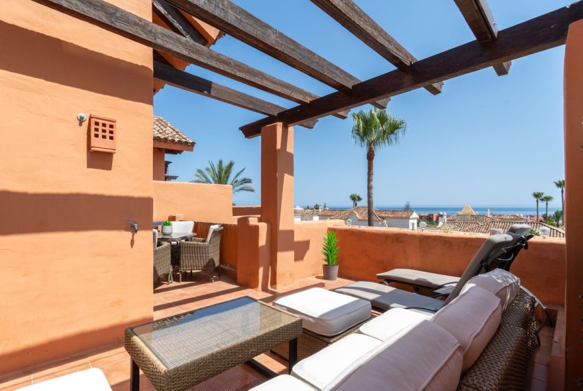 R5110213-Apartment-For-Sale-New-Golden-Mile-Penthouse-1-Beds-73-Built