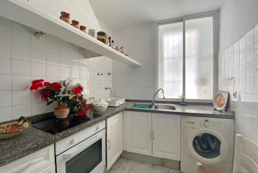 R5110603-Villa-For-Sale-Marbella-Semi-Detached-6-Beds-267-Built-11