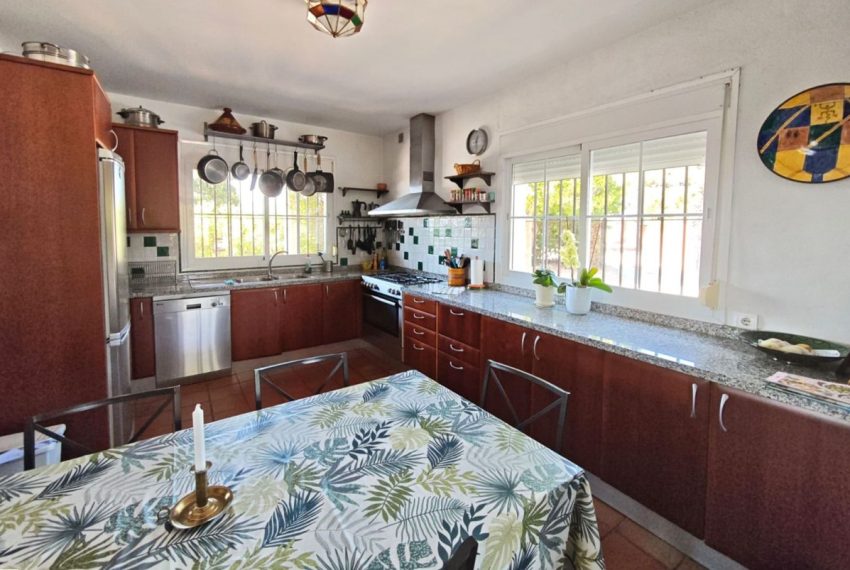R5110627-Villa-For-Sale-Estepona-Detached-4-Beds-274-Built-18