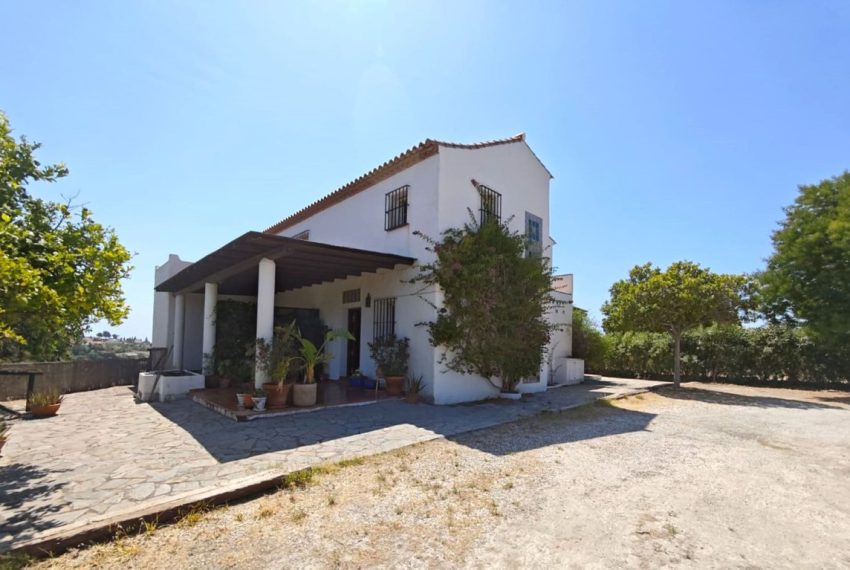 R5110627-Villa-For-Sale-Estepona-Detached-4-Beds-274-Built-7