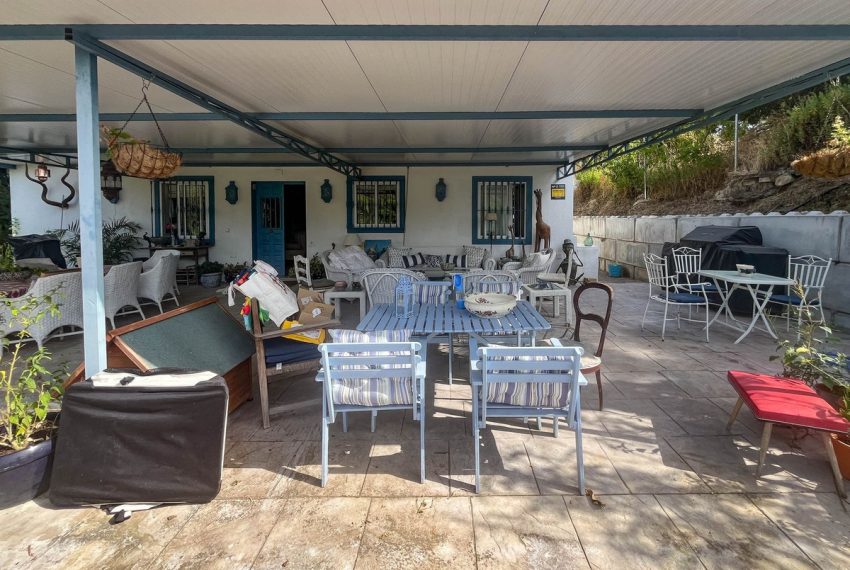 R5110768-Villa-For-Sale-Guaro-Finca-4-Beds-120-Built-7