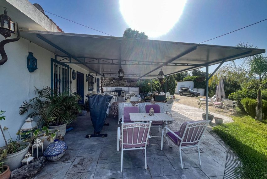 R5110768-Villa-For-Sale-Guaro-Finca-4-Beds-120-Built-9