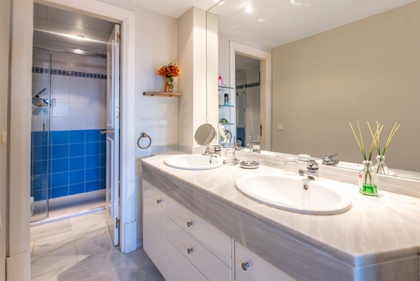 R5110795-Apartment-For-Sale-Marbella-Middle-Floor-4-Beds-152-Built-8
