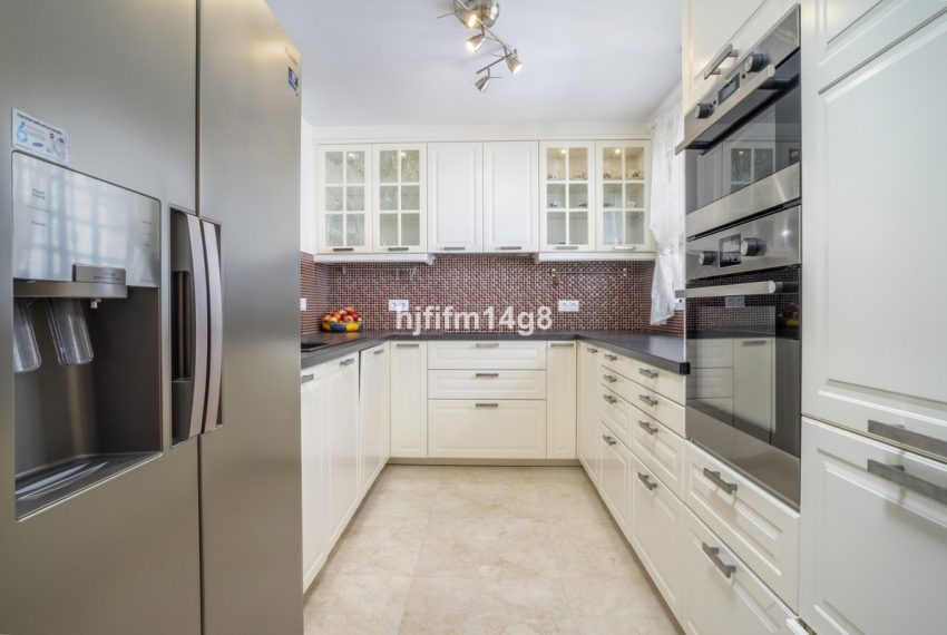 R5110927-Townhouse-For-Sale-Nueva-Andalucia-Terraced-3-Beds-154-Built-9