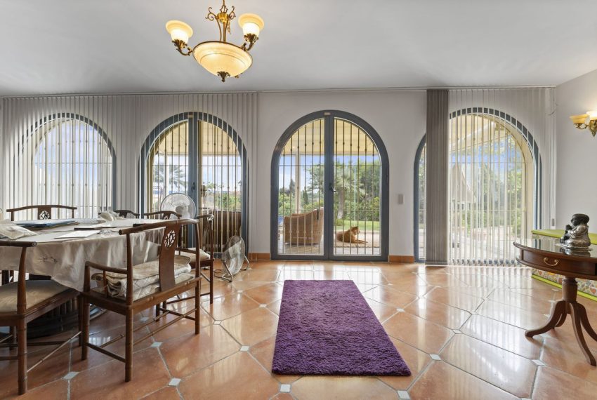 R5111377-Villa-For-Sale-Estepona-Detached-4-Beds-266-Built-10