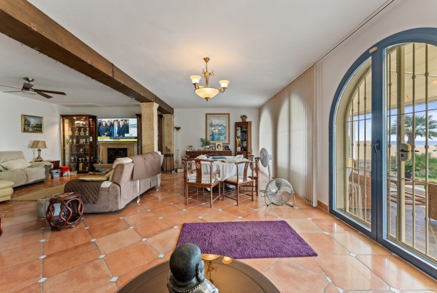 R5111377-Villa-For-Sale-Estepona-Detached-4-Beds-266-Built-11