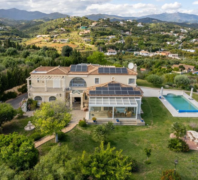 R5111377-Image 1-Detached - 4 Beds - 266 Built