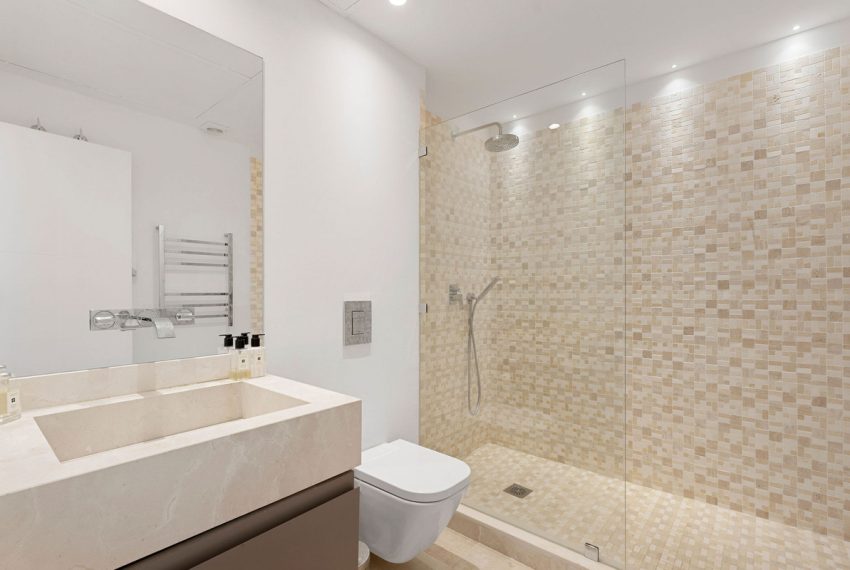 R5111887-Apartment-For-Sale-Nueva-Andalucia-Duplex-4-Beds-232-Built-19