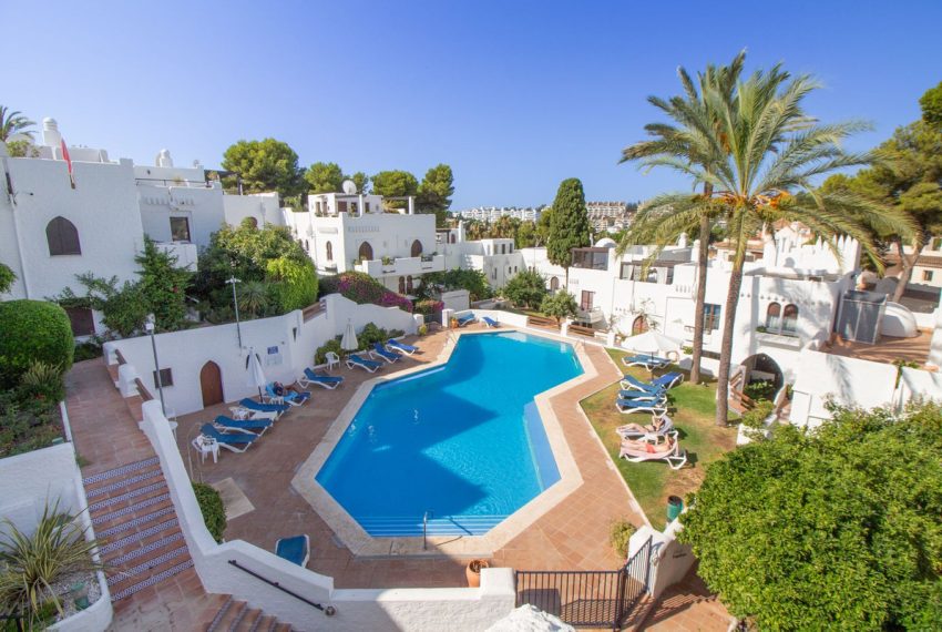 R5112367-Townhouse-For-Sale-Nueva-Andalucia-Semi-Detached-1-Beds-65-Built