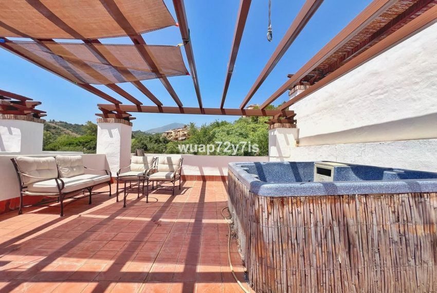 R5112484-Apartment-For-Sale-Benahavis-Penthouse-2-Beds-84-Built-2