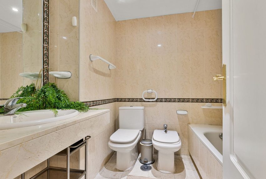 R5112667-Apartment-For-Sale-Nueva-Andalucia-Middle-Floor-2-Beds-106-Built-11