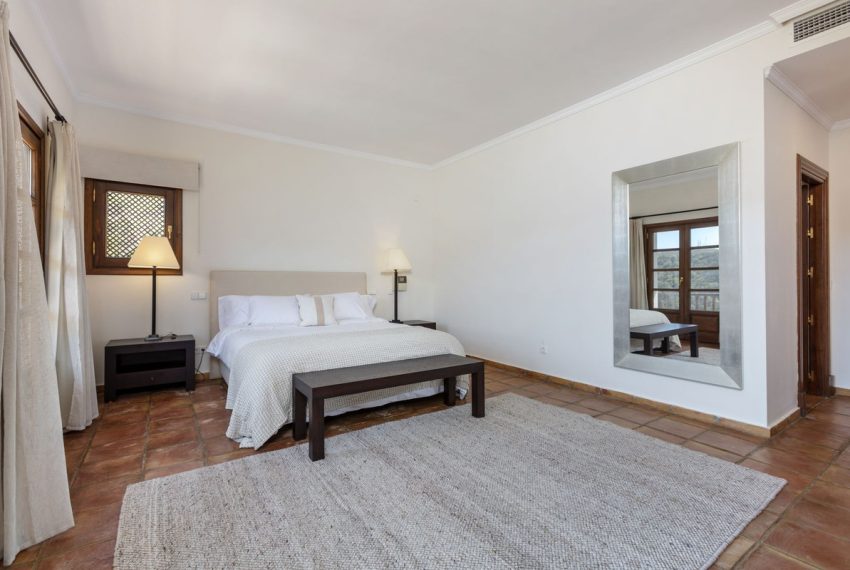 R5114272-Villa-For-Sale-Benahavis-Detached-4-Beds-478-Built-11