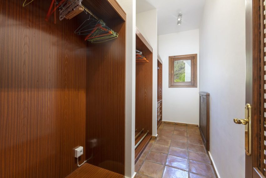 R5114272-Villa-For-Sale-Benahavis-Detached-4-Beds-478-Built-13