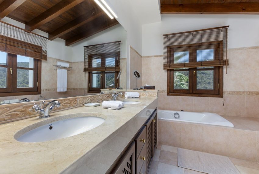 R5114272-Villa-For-Sale-Benahavis-Detached-4-Beds-478-Built-15