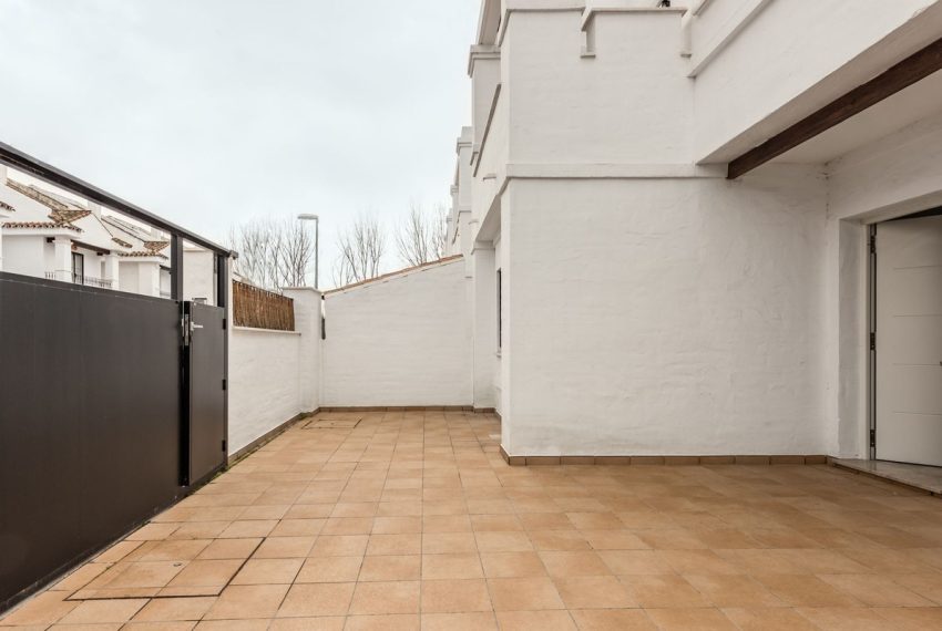 R5114449-Townhouse-For-Sale-Nueva-Andalucia-Terraced-3-Beds-138-Built-4