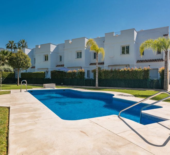 R5114449-Image 1-Terraced - 3 Beds - 138 Built