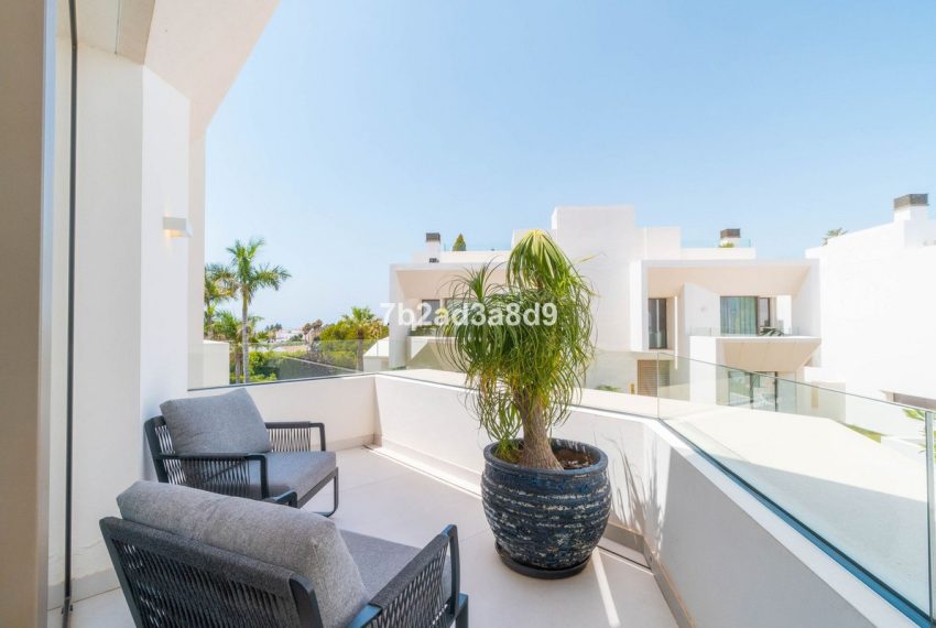 R5115577-Villa-For-Sale-Nueva-Andalucia-Detached-3-Beds-665-Built-13