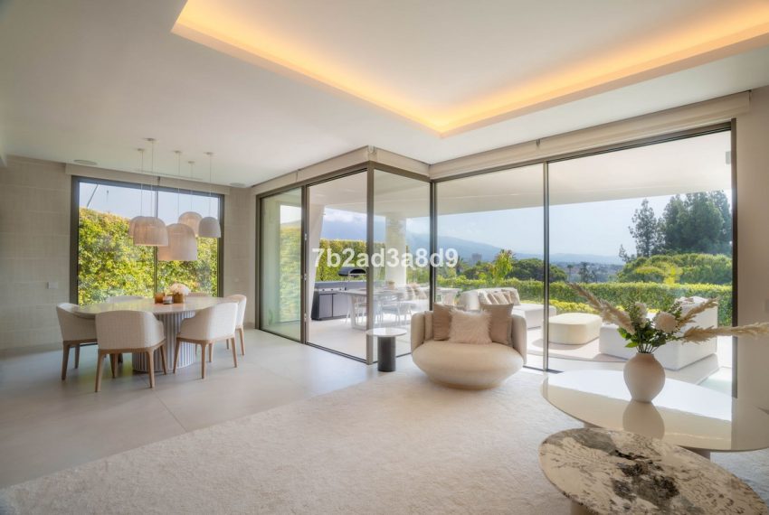 R5115577-Villa-For-Sale-Nueva-Andalucia-Detached-3-Beds-665-Built-3