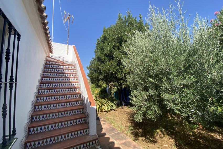 R5115616-Villa-For-Sale-Estepona-Finca-3-Beds-119-Built-14