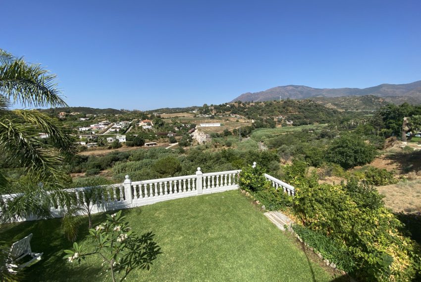 R5115616-Villa-For-Sale-Estepona-Finca-3-Beds-119-Built-18