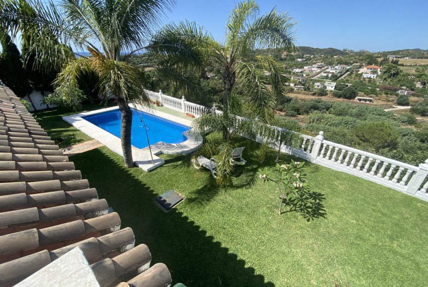 R5115616-Villa-For-Sale-Estepona-Finca-3-Beds-119-Built-2