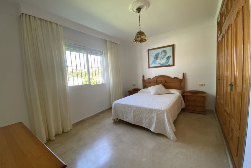 R5115616-Villa-For-Sale-Estepona-Finca-3-Beds-119-Built-8