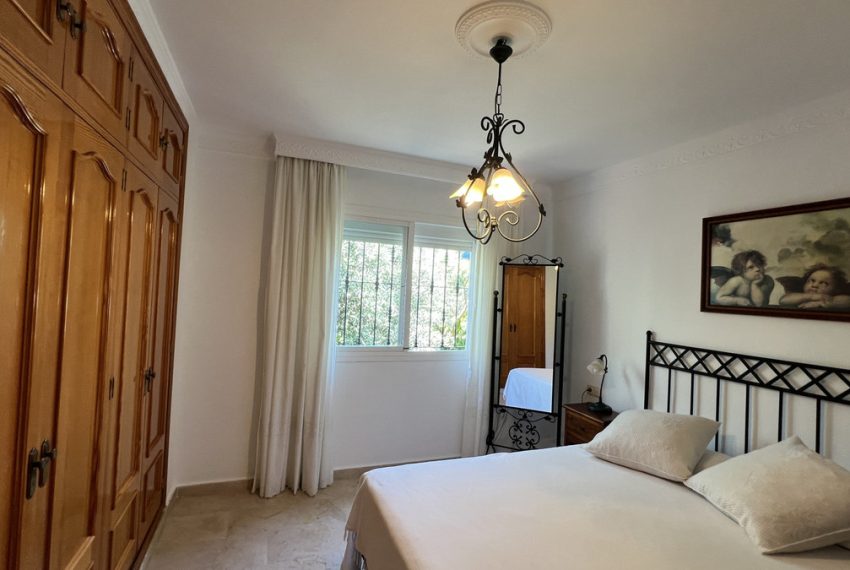 R5115616-Villa-For-Sale-Estepona-Finca-3-Beds-119-Built-9