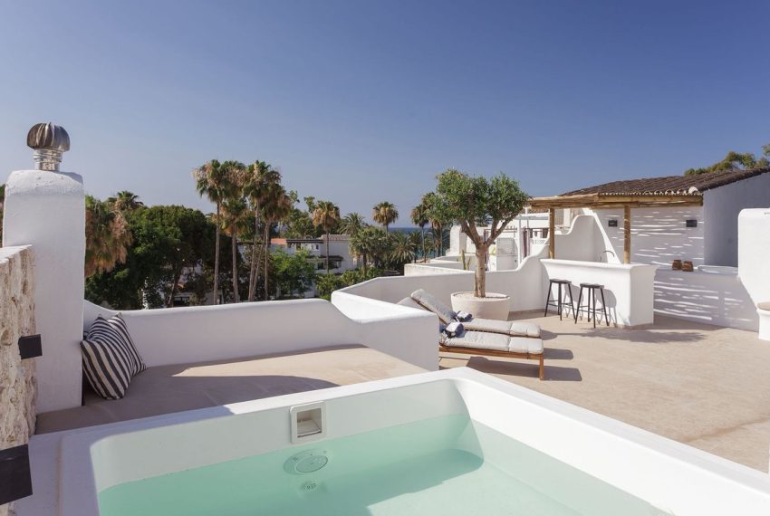 R5116210-Apartment-For-Sale-Elviria-Penthouse-4-Beds-220-Built