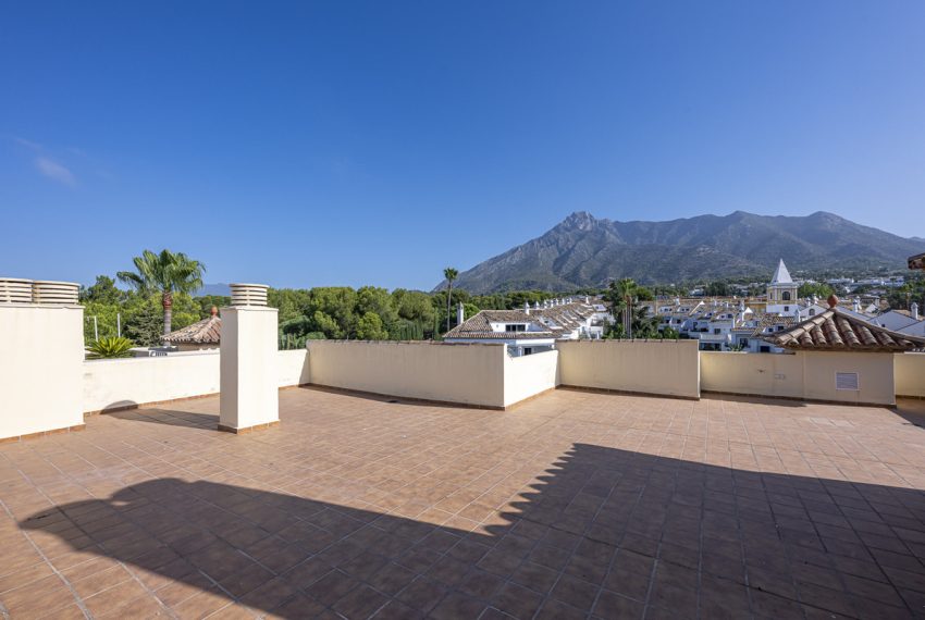 R5117206-Apartment-For-Sale-Nagueles-Penthouse-Duplex-2-Beds-127-Built-4