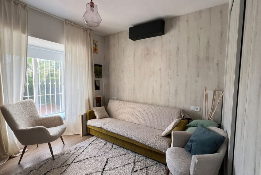 R5117812-Villa-For-Sale-Coin-Detached-3-Beds-120-Built-15