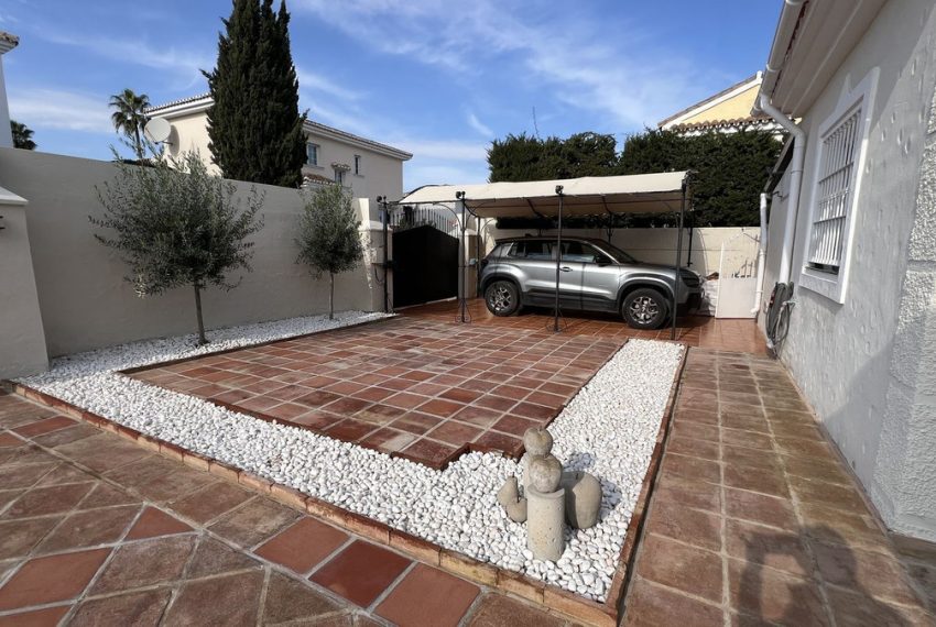 R5117812-Villa-For-Sale-Coin-Detached-3-Beds-120-Built-16